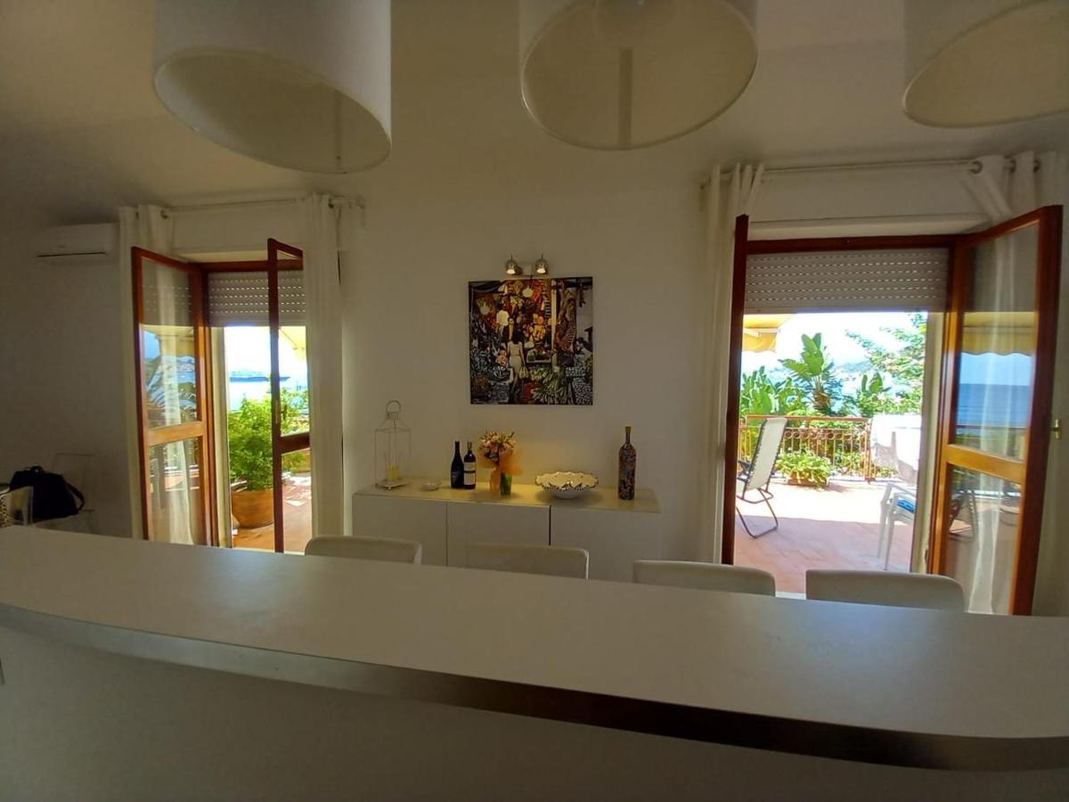 White Lotus Apartment Taormina Bagian luar foto