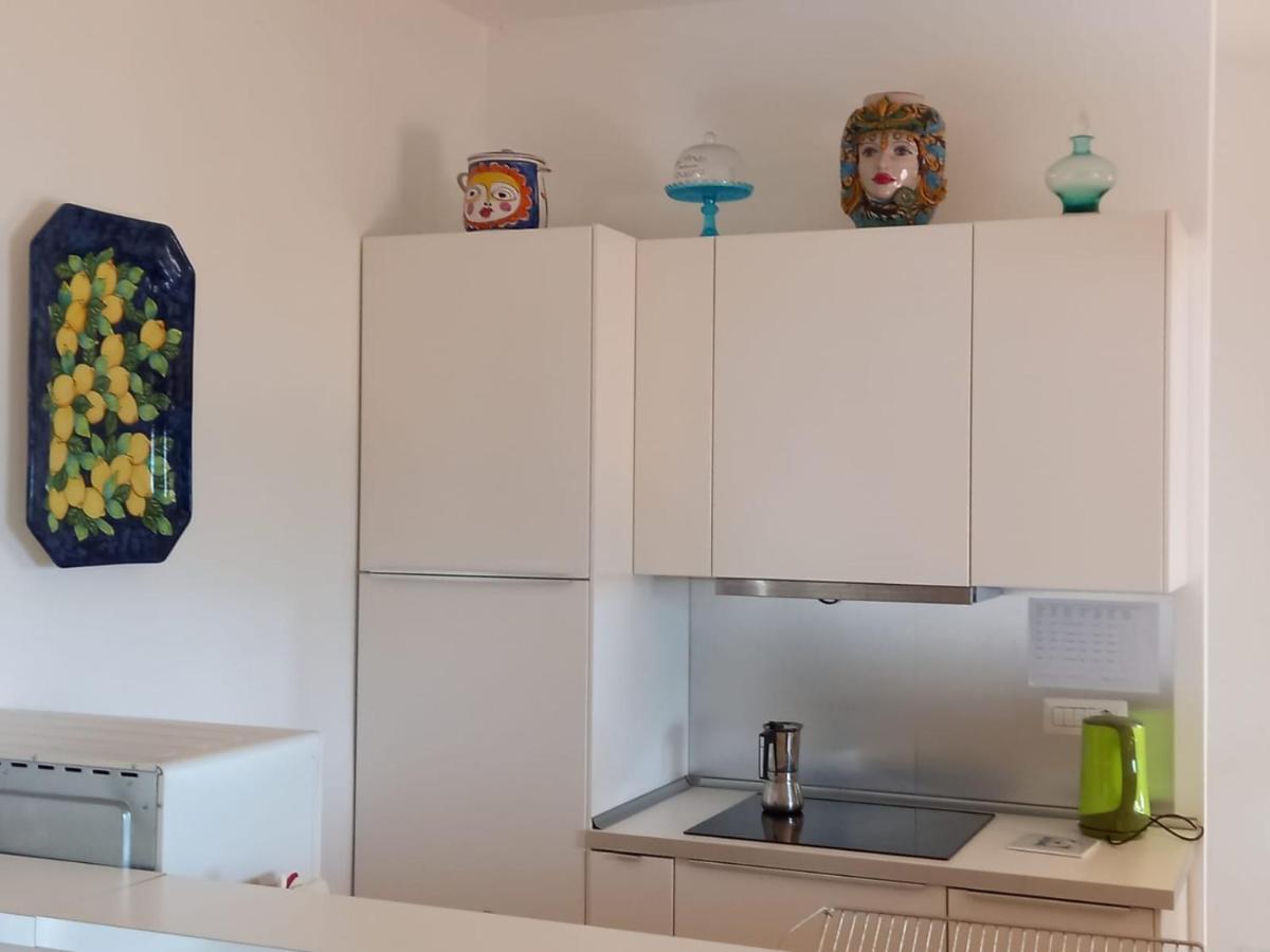 White Lotus Apartment Taormina Bagian luar foto